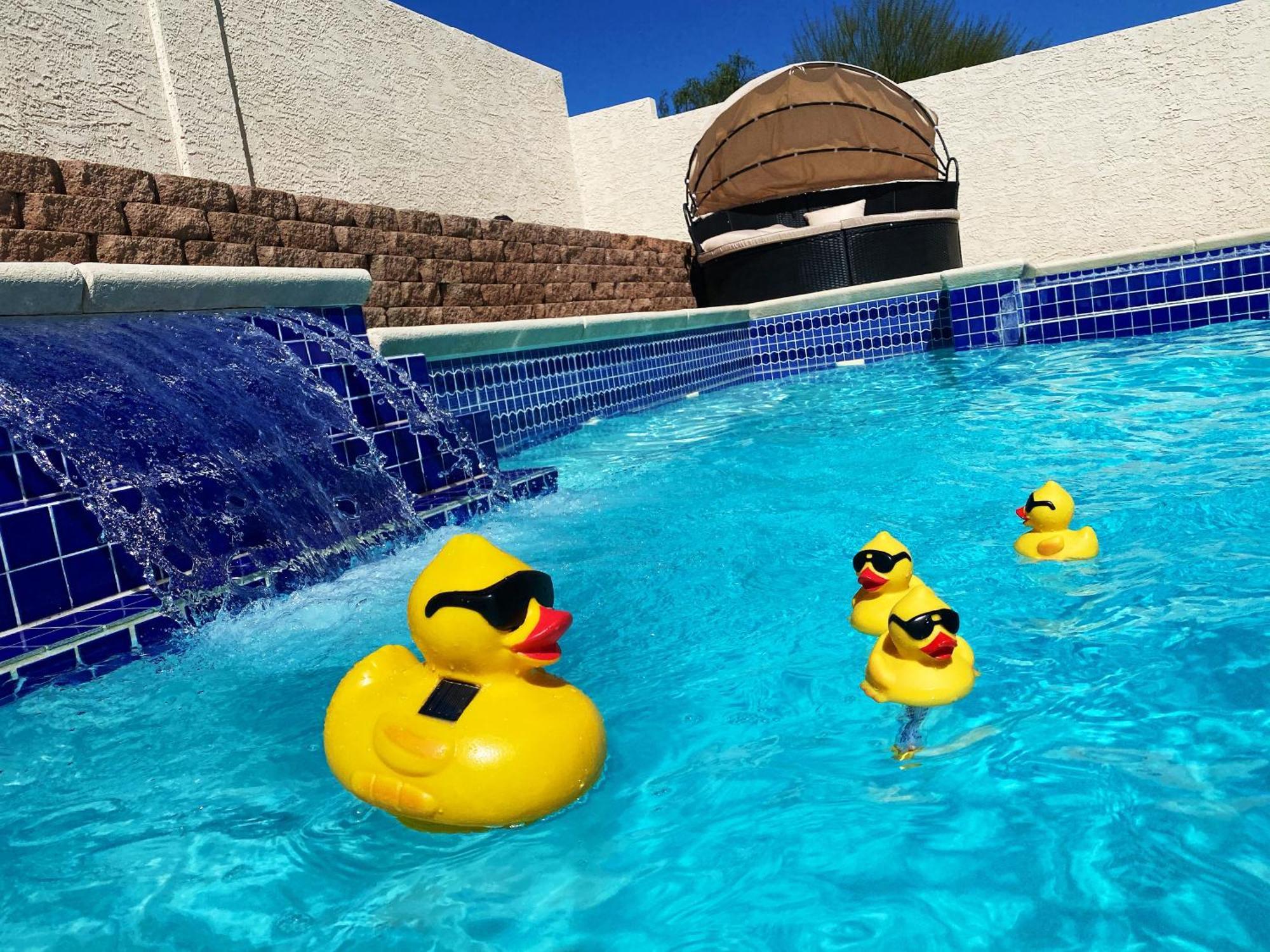 Amazing Heated Pool And Private Hot Tub 3Br In Heart Of Lv Villa ลาสเวกัส ภายนอก รูปภาพ